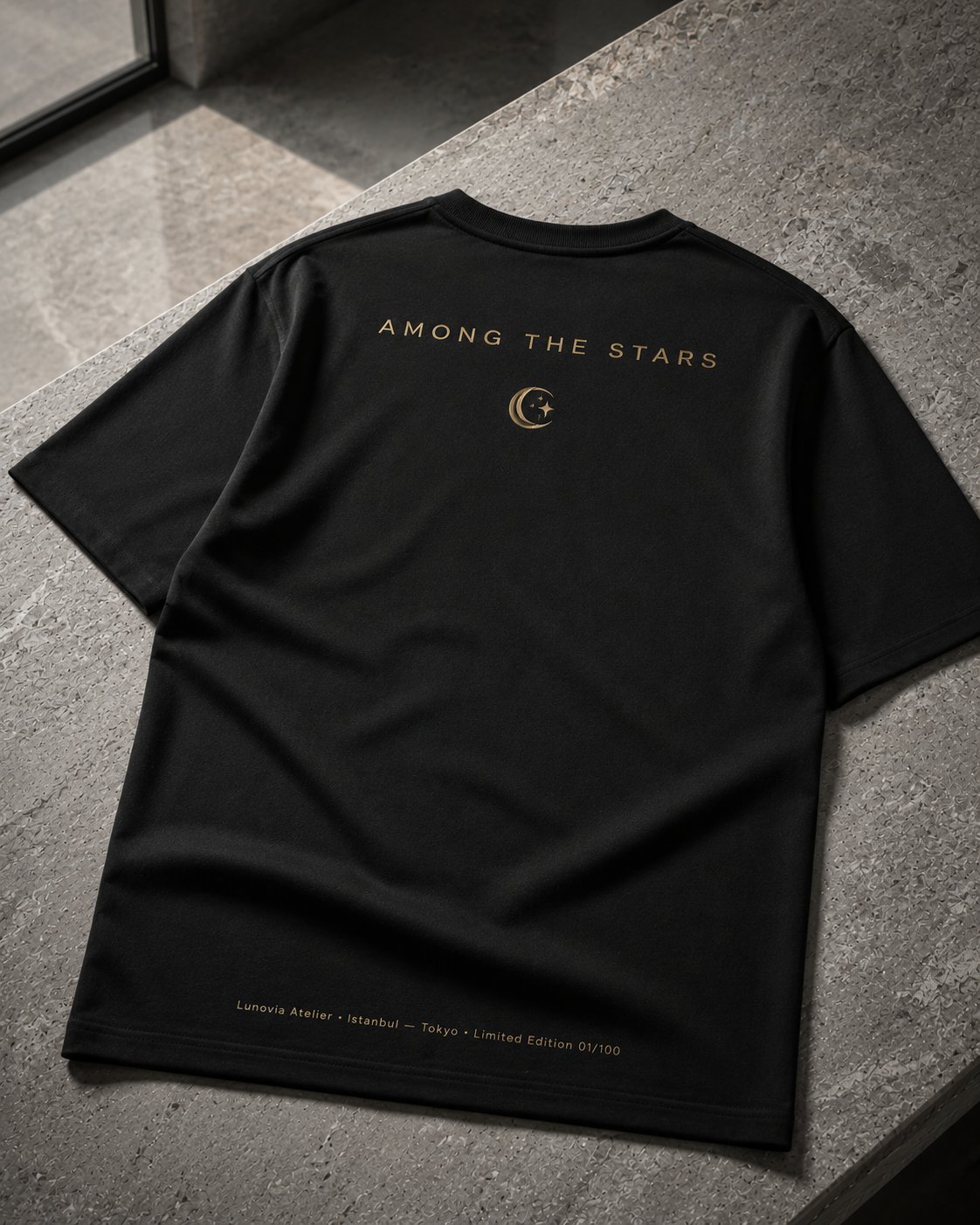 Lunovia T-SHIRT